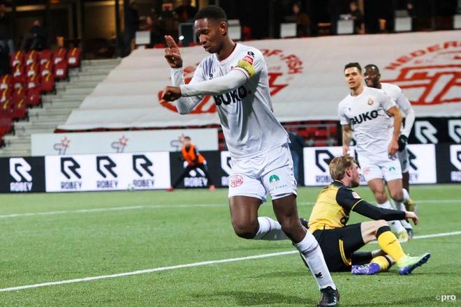 在休赛期 在休赛期