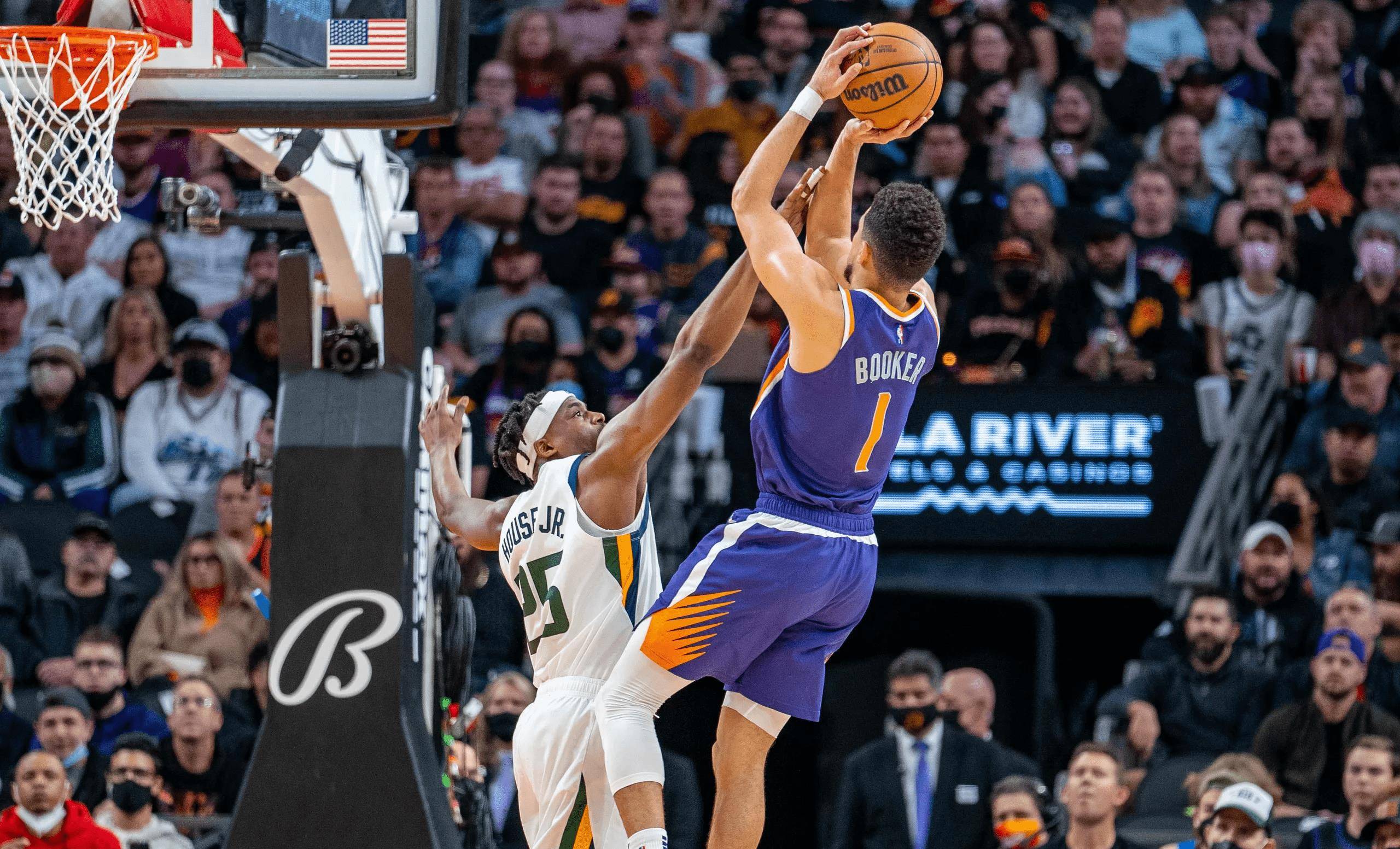 体育英超：西汉姆联逆转战胜纽卡斯尔联