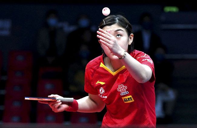 英超联赛中 英超联赛中