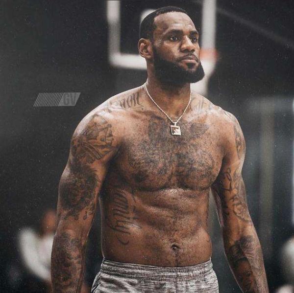 四周年不是 四周年不是